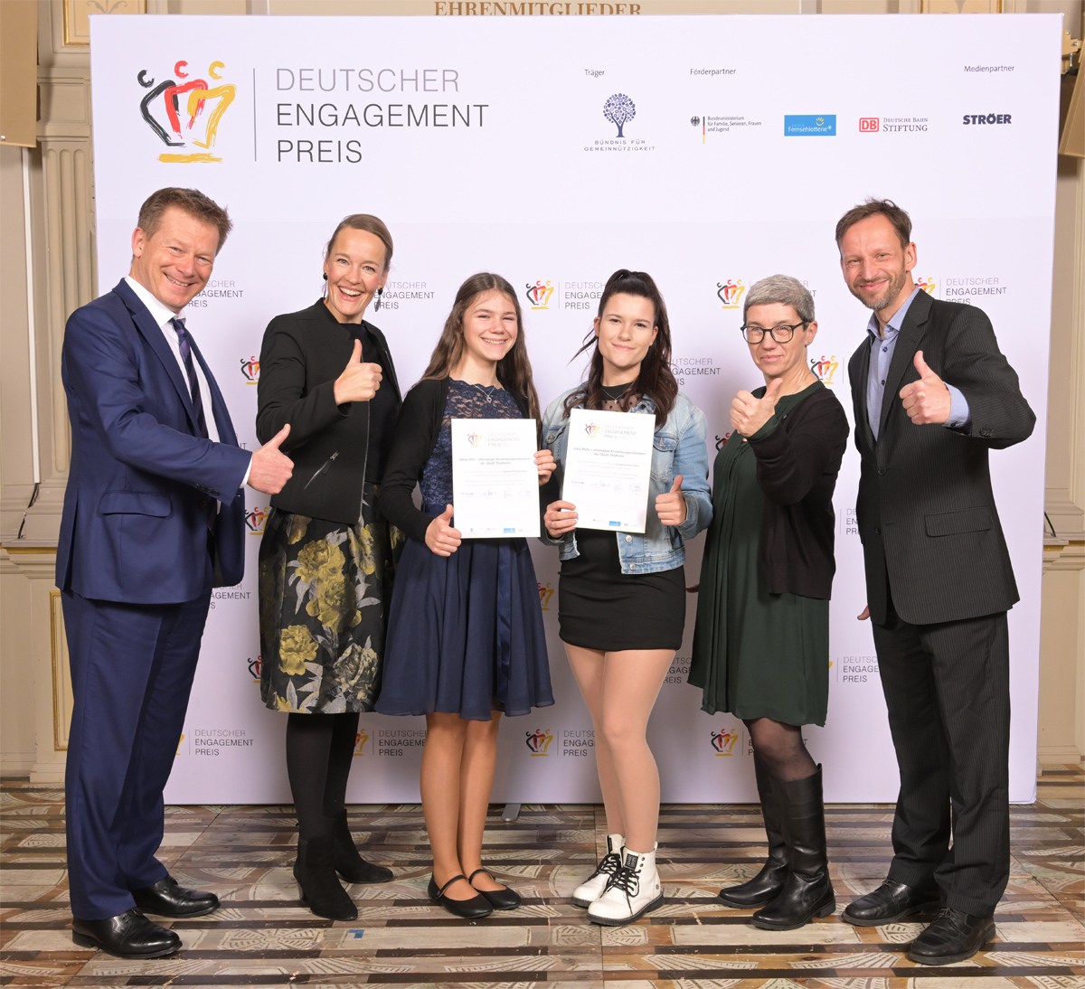 Verleihung Deutscher Engagementpreis 2022: Das Sind Die Preisträger ...