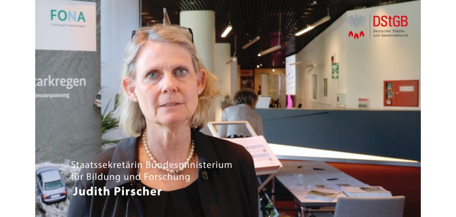 Interview mit Staatsekretärin Judith Pirscher