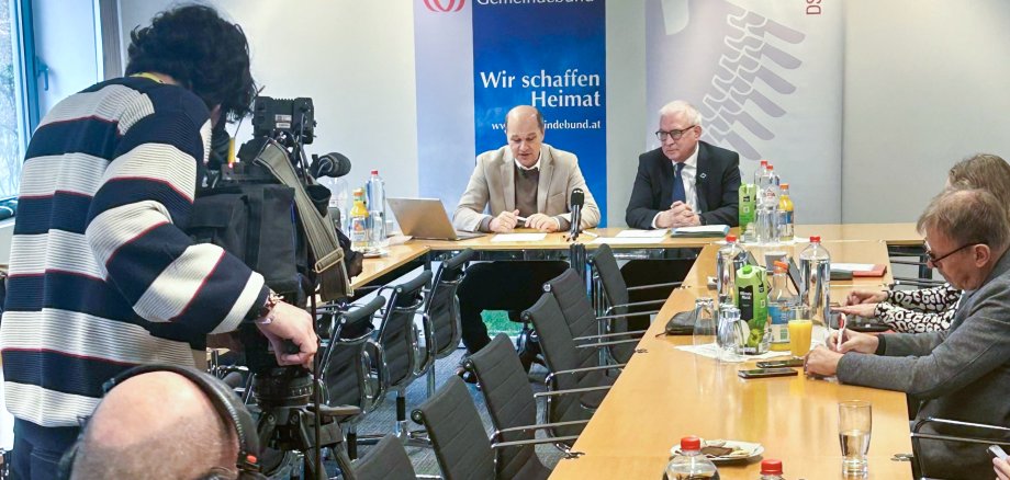 Pressekonferenz auf dem 14. Gemeinsamen Europatag.